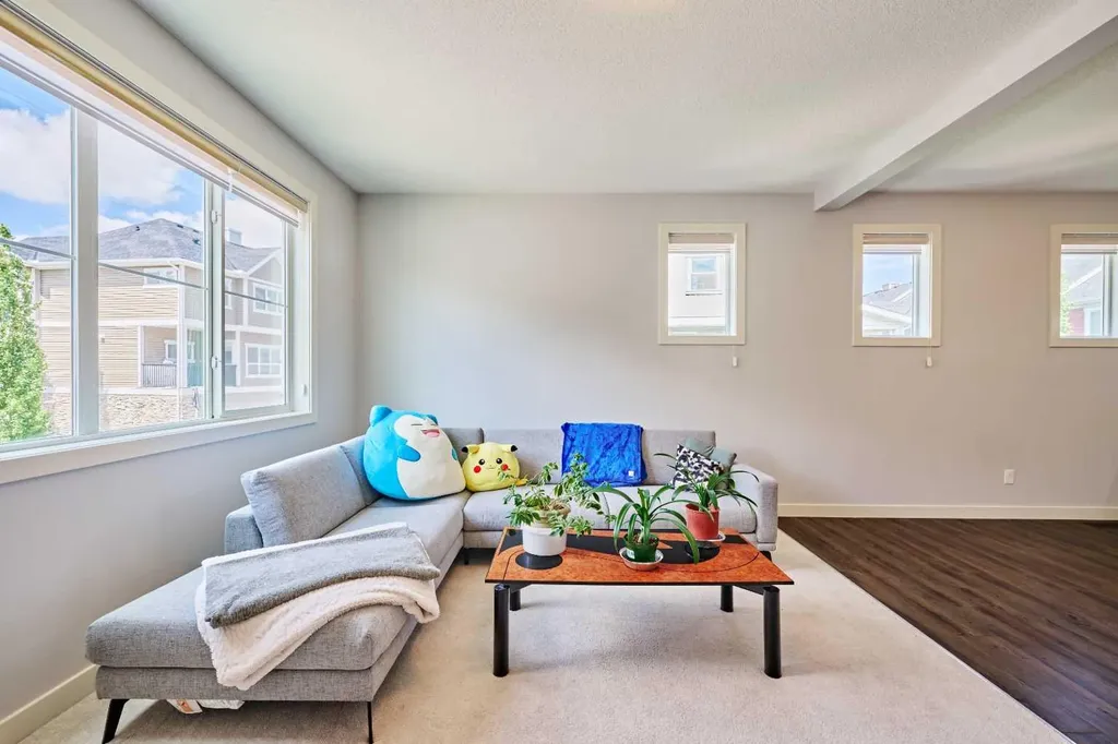 355 Nolancrest Heights NW Calgary AB T3R0Z9