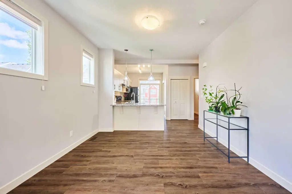 355 Nolancrest Heights NW Calgary AB T3R0Z9