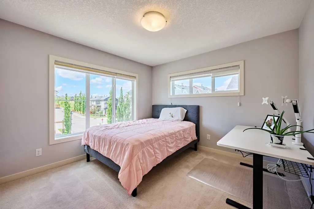 355 Nolancrest Heights NW Calgary AB T3R0Z9