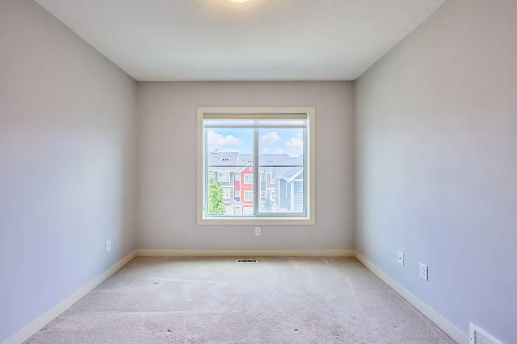 355 Nolancrest Heights NW Calgary AB T3R0Z9