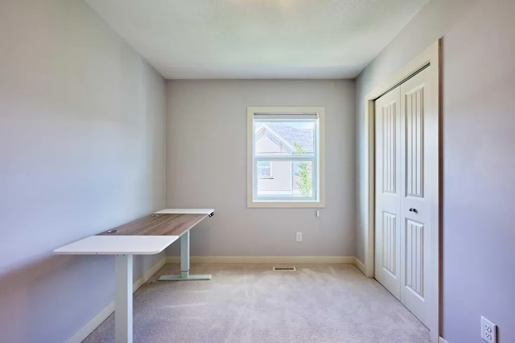 355 Nolancrest Heights NW Calgary AB T3R0Z9