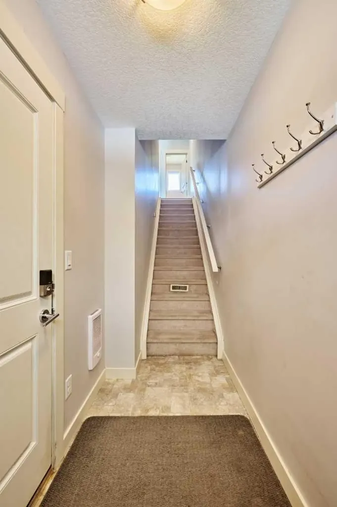 355 Nolancrest Heights NW Calgary AB T3R0Z9