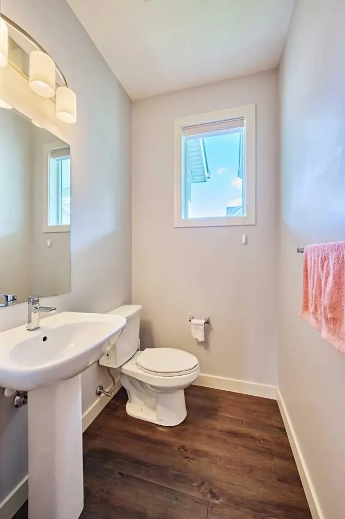 355 Nolancrest Heights NW Calgary AB T3R0Z9