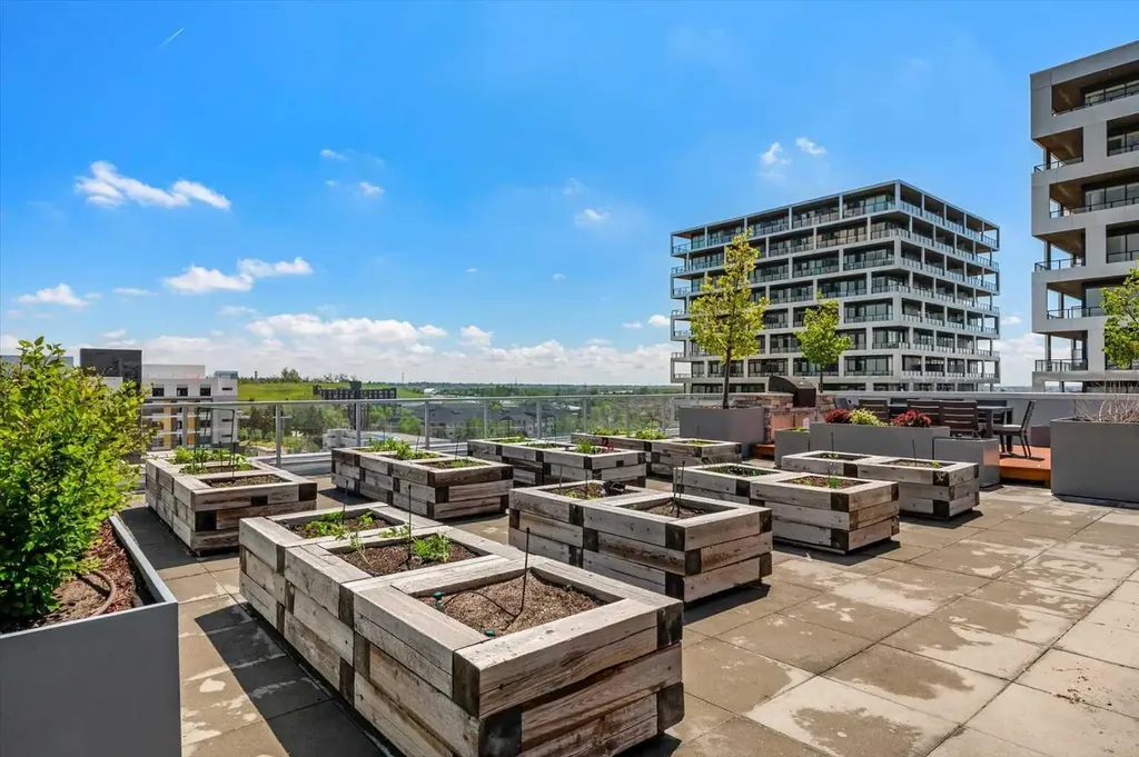 88 9 Street NE Calgary AB T2E 4E1