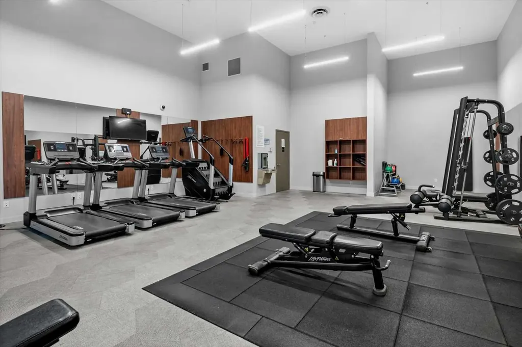 88 9 Street NE Calgary AB T2E 4E1