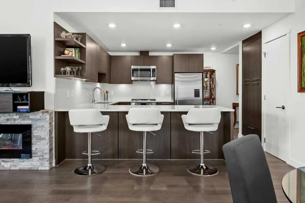 88 9 Street NE Calgary AB T2E 4E1