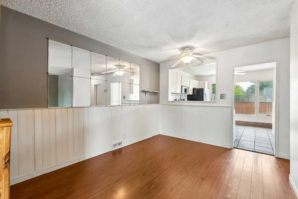 6636 18 Street SE Calgary AB T2C 0M6