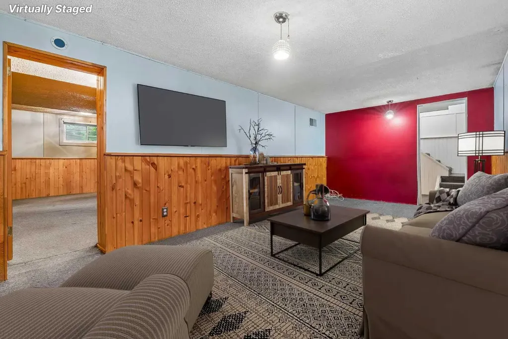 6636 18 Street SE Calgary AB T2C 0M6