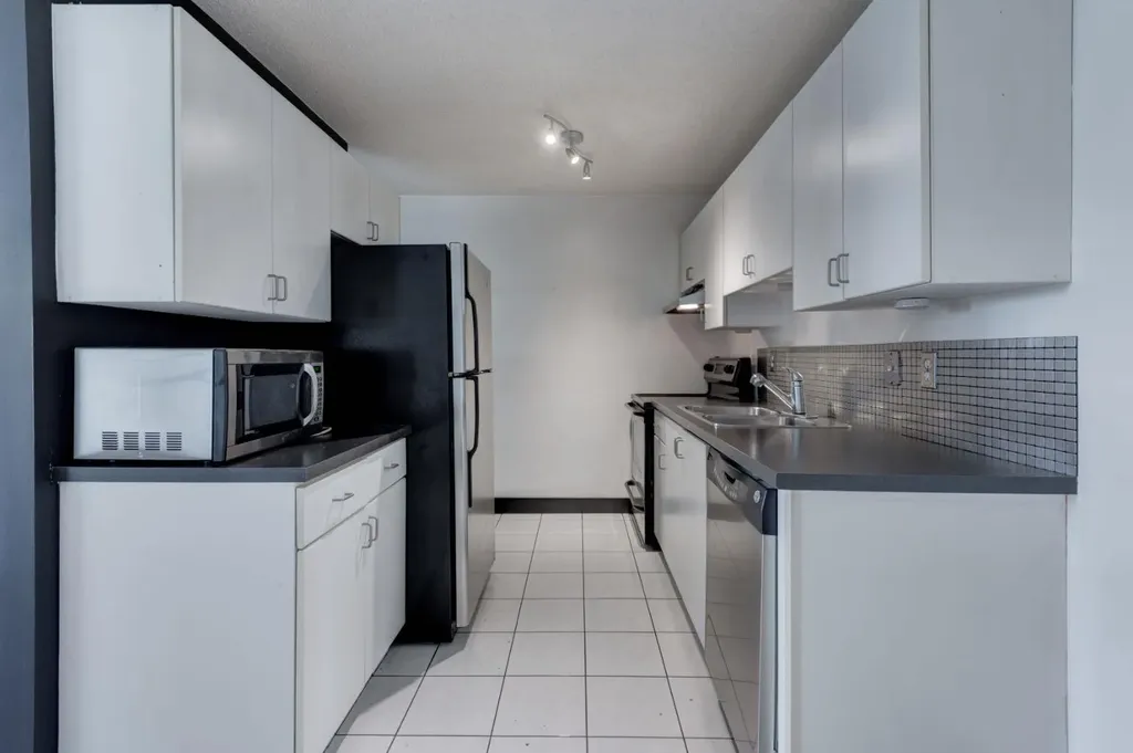 80 Galbraith Drive SW Calgary AB T3E 3H2