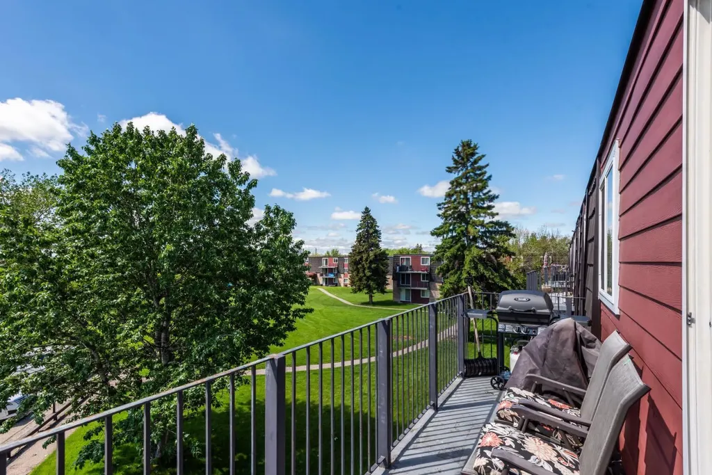 80 Galbraith Drive SW Calgary AB T3E 3H2