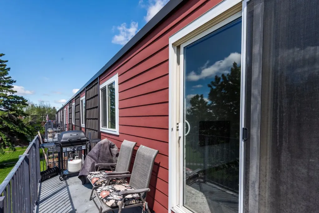 80 Galbraith Drive SW Calgary AB T3E 3H2