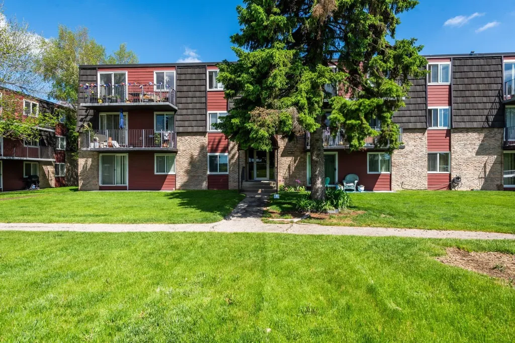 80 Galbraith Drive SW Calgary AB T3E 3H2