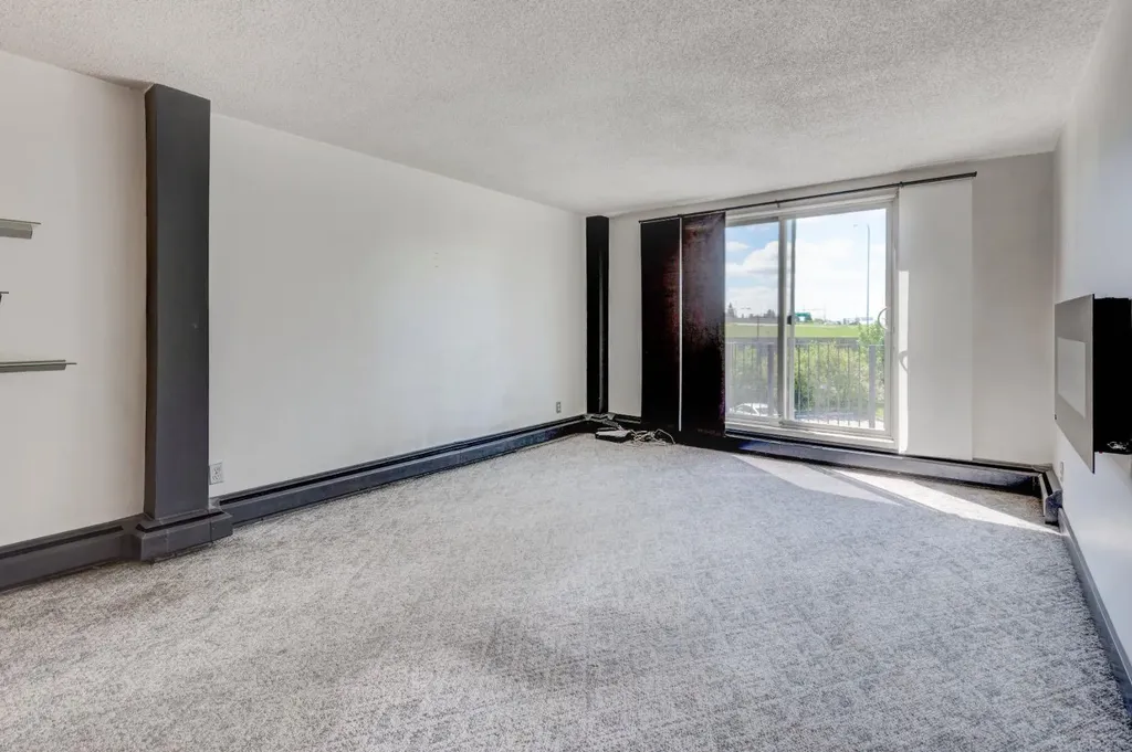 80 Galbraith Drive SW Calgary AB T3E 3H2