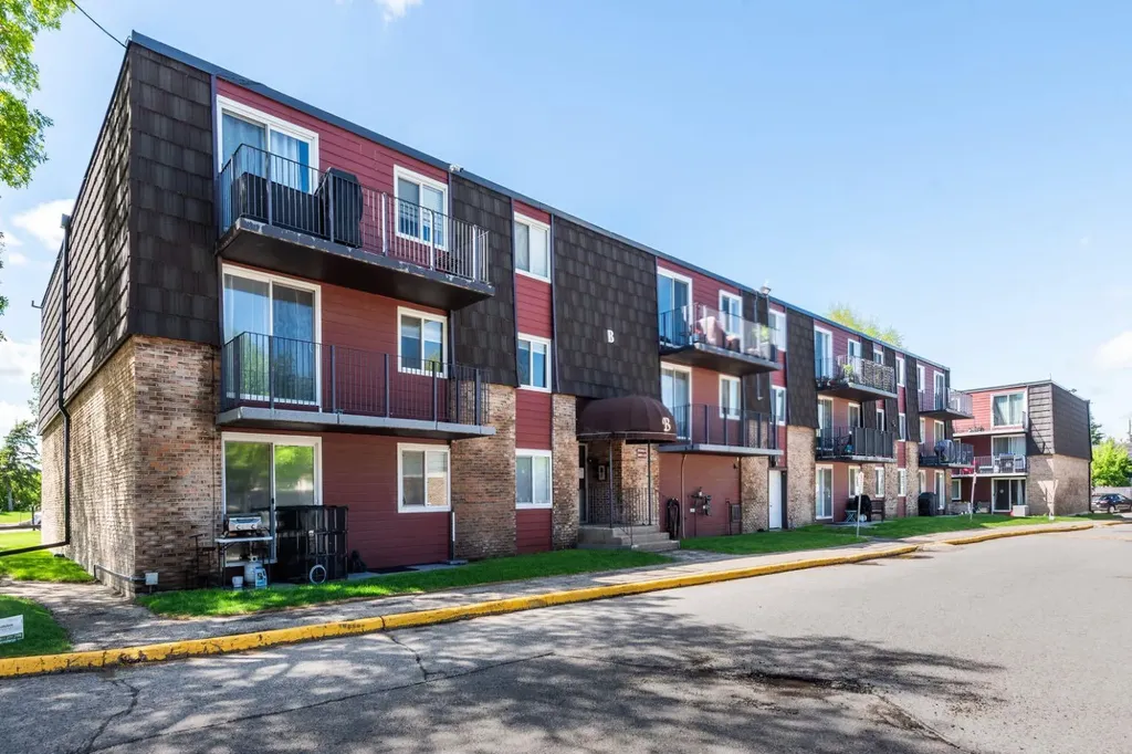 80 Galbraith Drive SW Calgary AB T3E 3H2