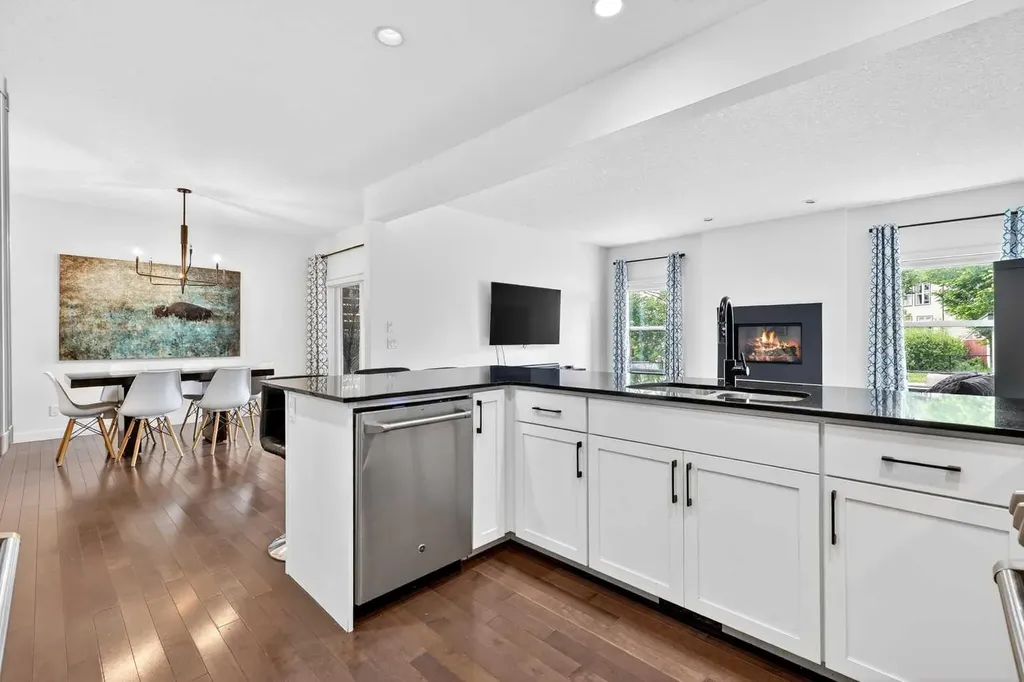 13 Cranarch Place SE Calgary AB T3M 0W6