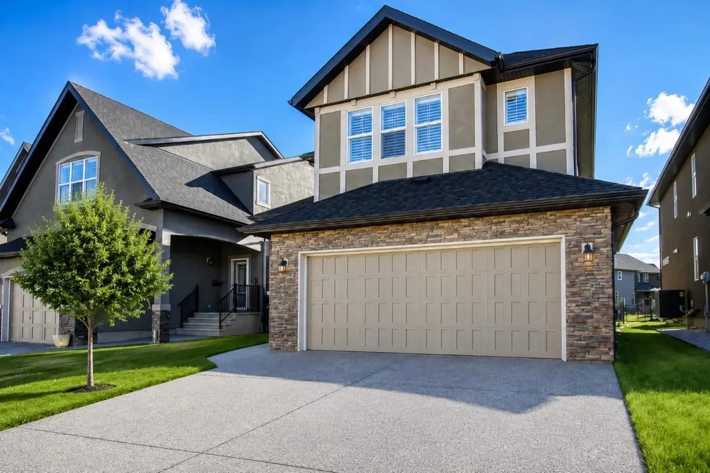 13 Cranarch Place SE Calgary AB T3M 0W6