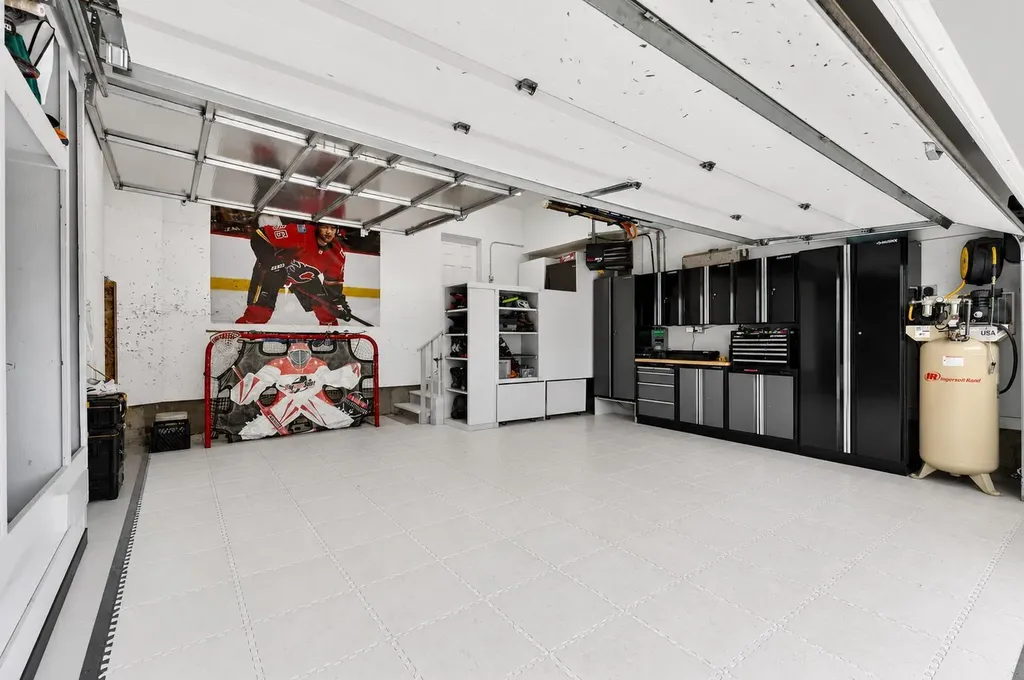 13 Cranarch Place SE Calgary AB T3M 0W6