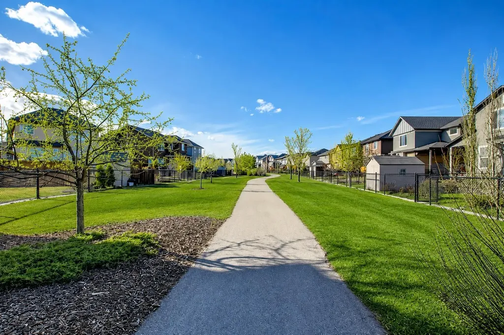 13 Cranarch Place SE Calgary AB T3M 0W6
