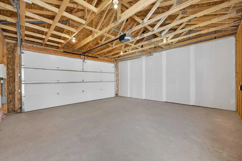605 29 Avenue NW Calgary AB T2M 2M8
