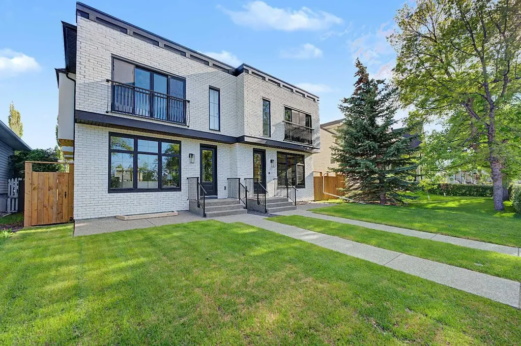 605 29 Avenue NW Calgary AB T2M 2M8