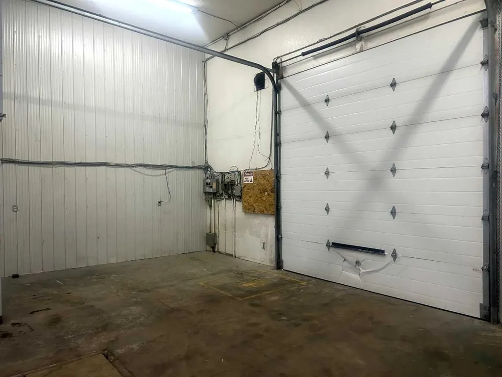 5702 50 Avenue Lloydminster AB T9V 0X6