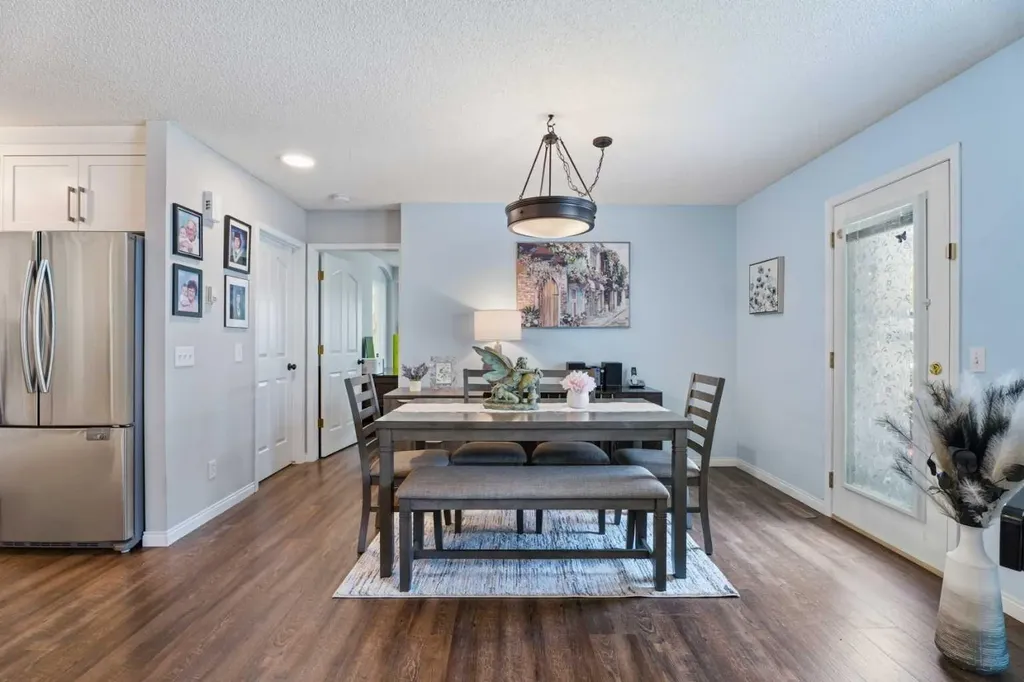 120 Mt Aberdeen Manor SE Calgary AB T2Z 3N8