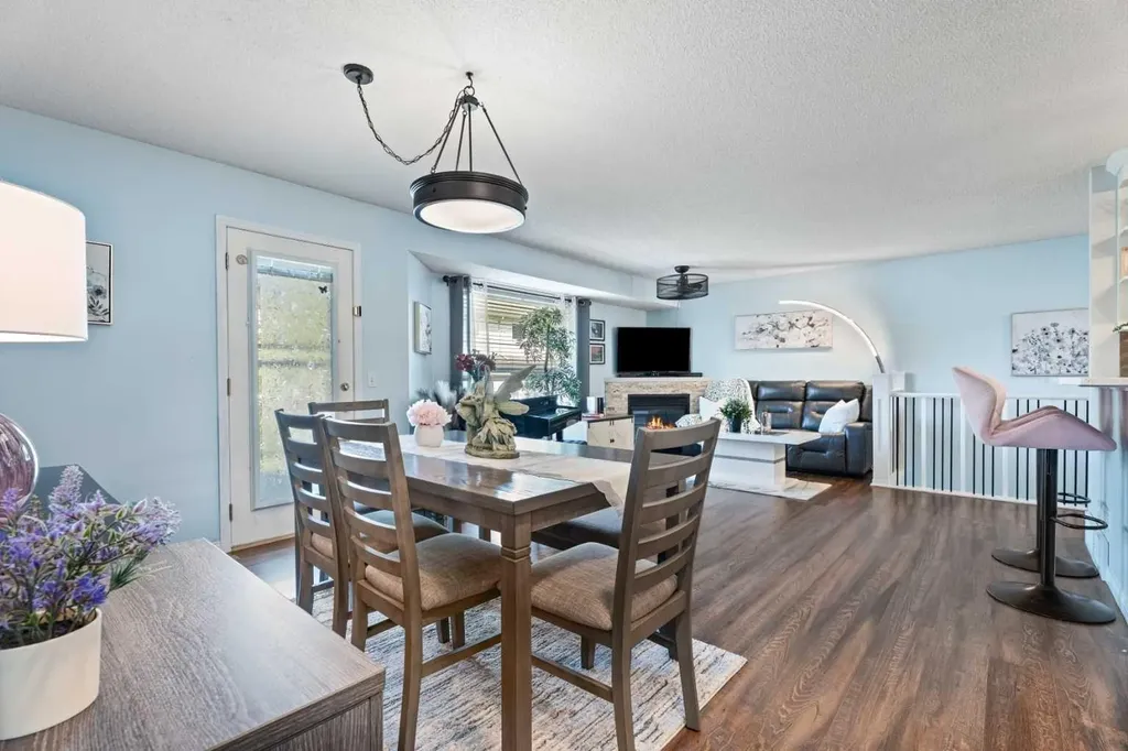 120 Mt Aberdeen Manor SE Calgary AB T2Z 3N8