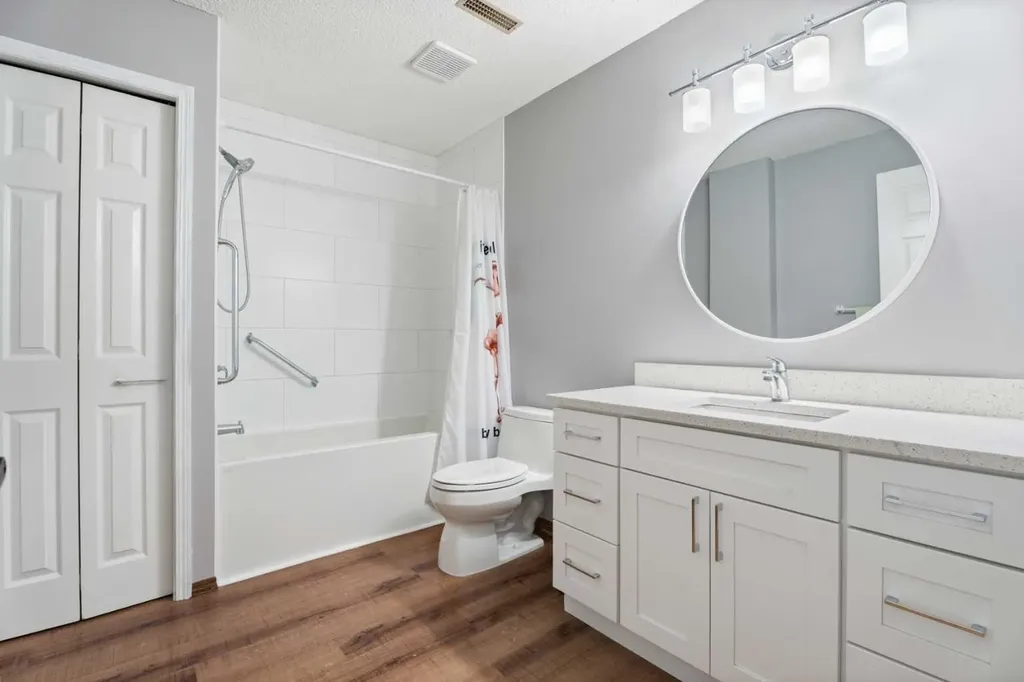 120 Mt Aberdeen Manor SE Calgary AB T2Z 3N8