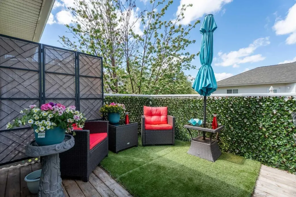 120 Mt Aberdeen Manor SE Calgary AB T2Z 3N8