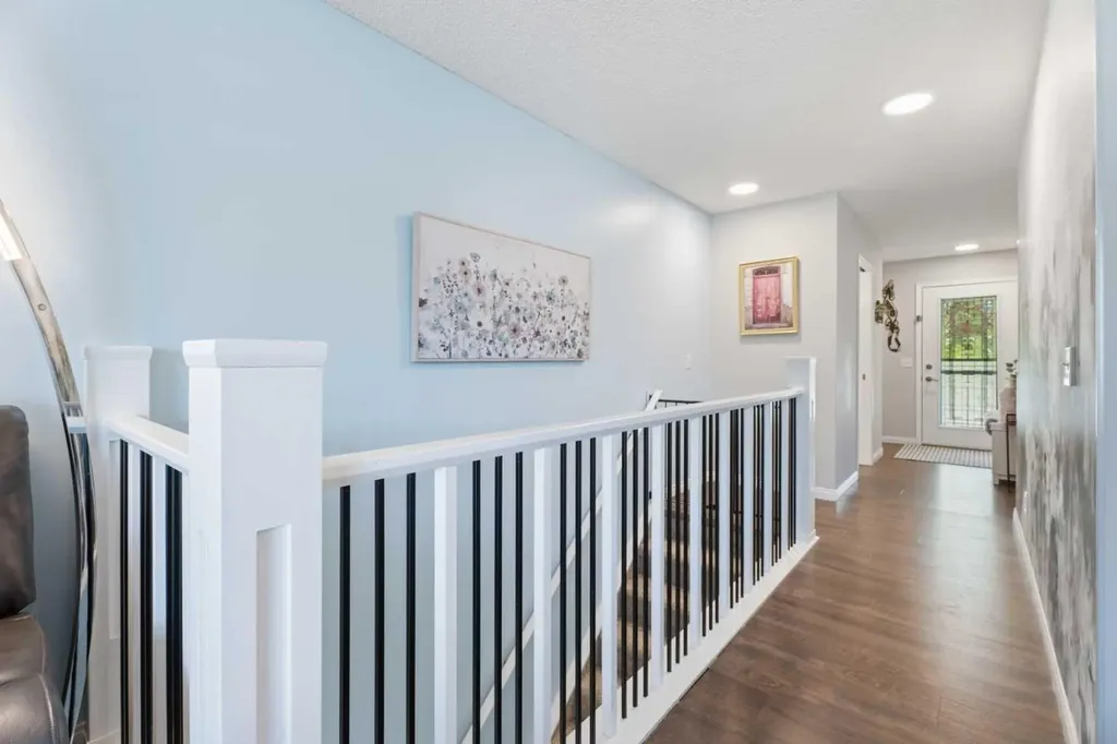 120 Mt Aberdeen Manor SE Calgary AB T2Z 3N8