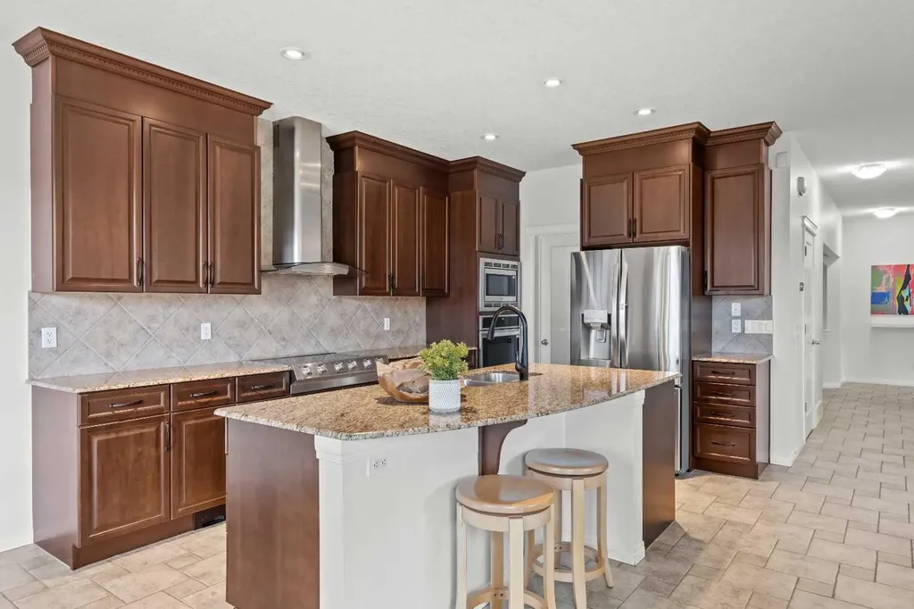 318 Coopers Drive SW Airdrie AB T4B0L8