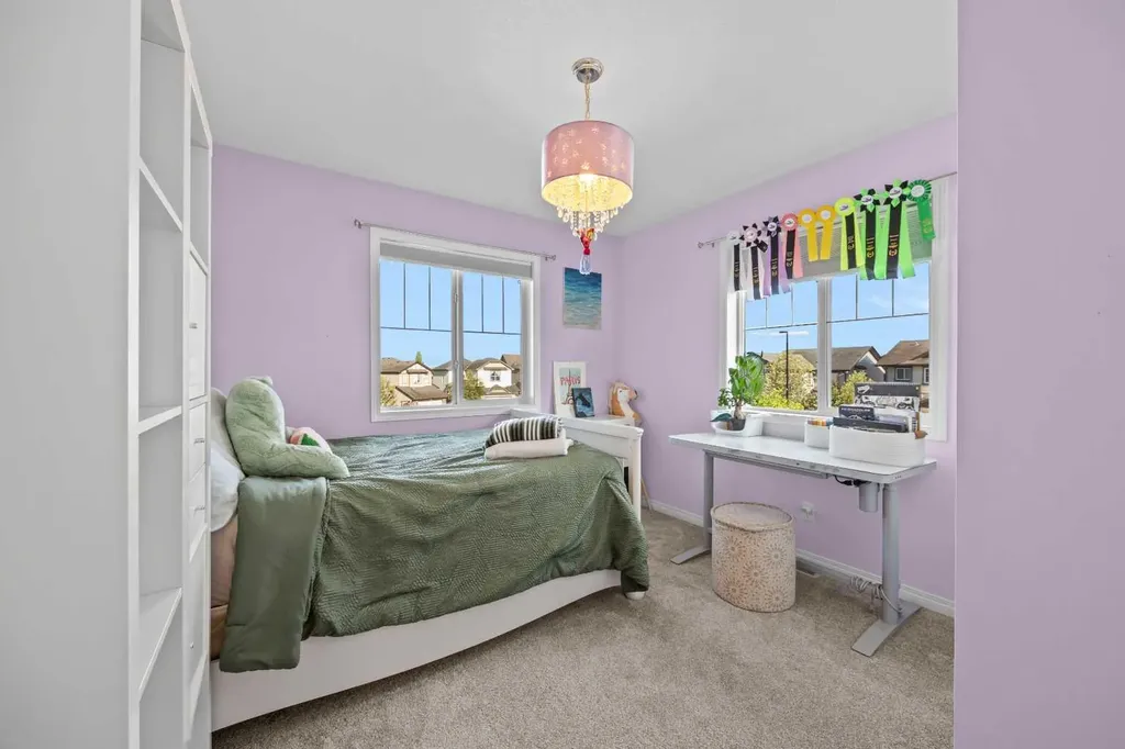 318 Coopers Drive SW Airdrie AB T4B0L8
