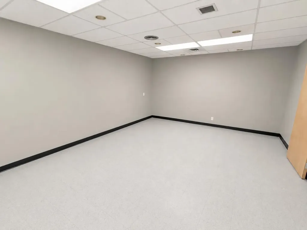 10946 89 Avenue Grande Prairie AB T8V 4W4