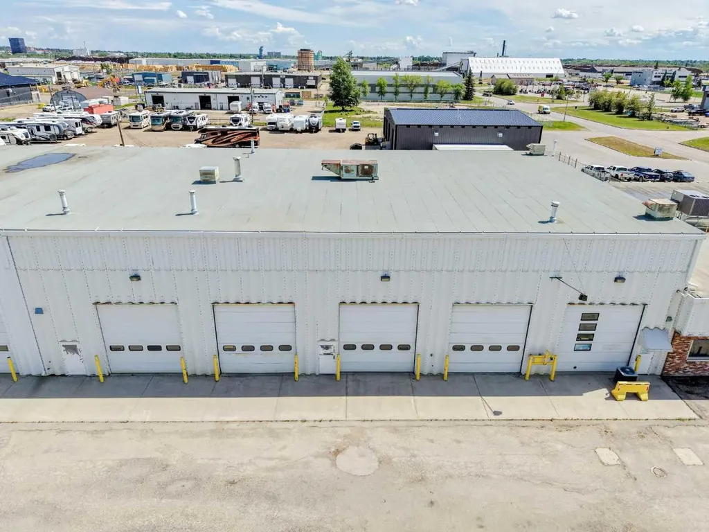 10946 89 Avenue Grande Prairie AB T8V 4W4