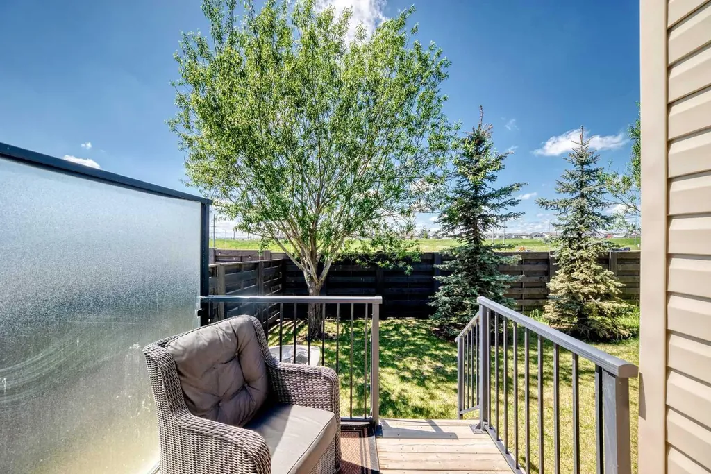984 Seton Circle SE Calgary AB T3M 2V2