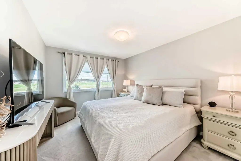 984 Seton Circle SE Calgary AB T3M 2V2