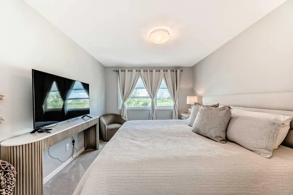 984 Seton Circle SE Calgary AB T3M 2V2