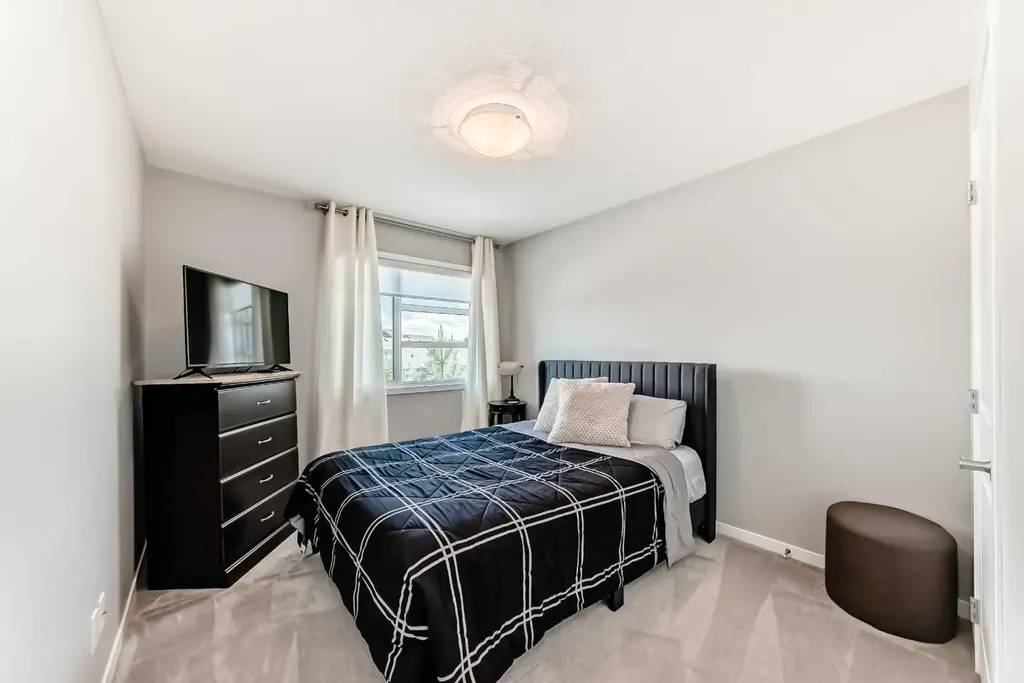 984 Seton Circle SE Calgary AB T3M 2V2