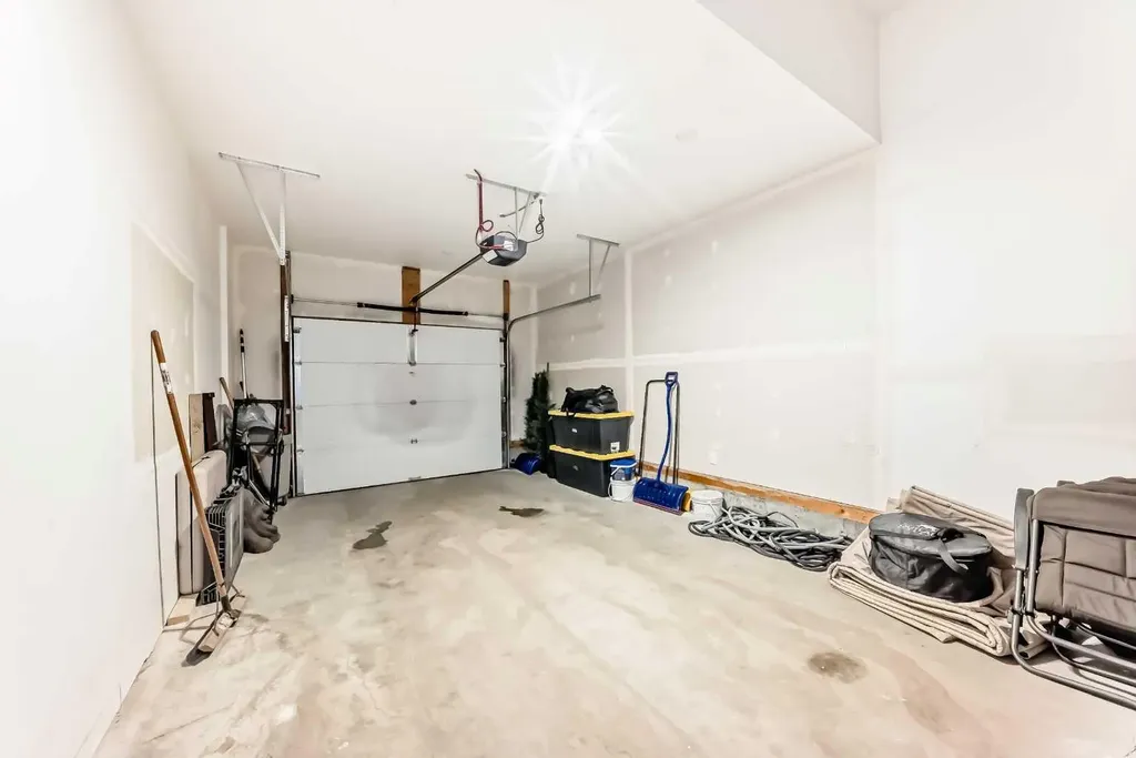 984 Seton Circle SE Calgary AB T3M 2V2