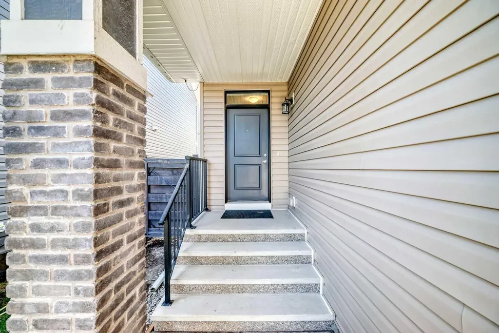 984 Seton Circle SE Calgary AB T3M 2V2