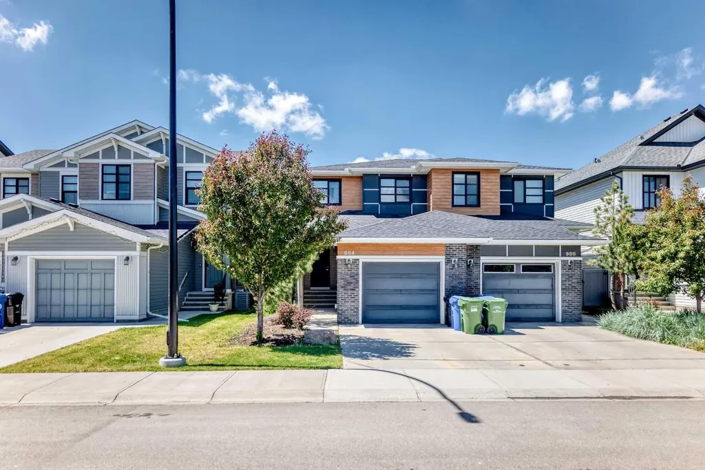 984 Seton Circle SE Calgary AB T3M 2V2