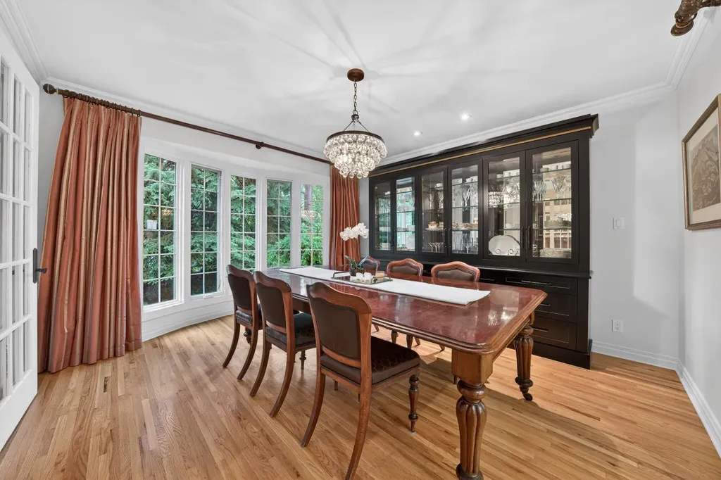 3124 Vercheres Street SW Calgary AB T2T 3R5