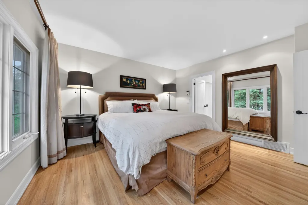 3124 Vercheres Street SW Calgary AB T2T 3R5