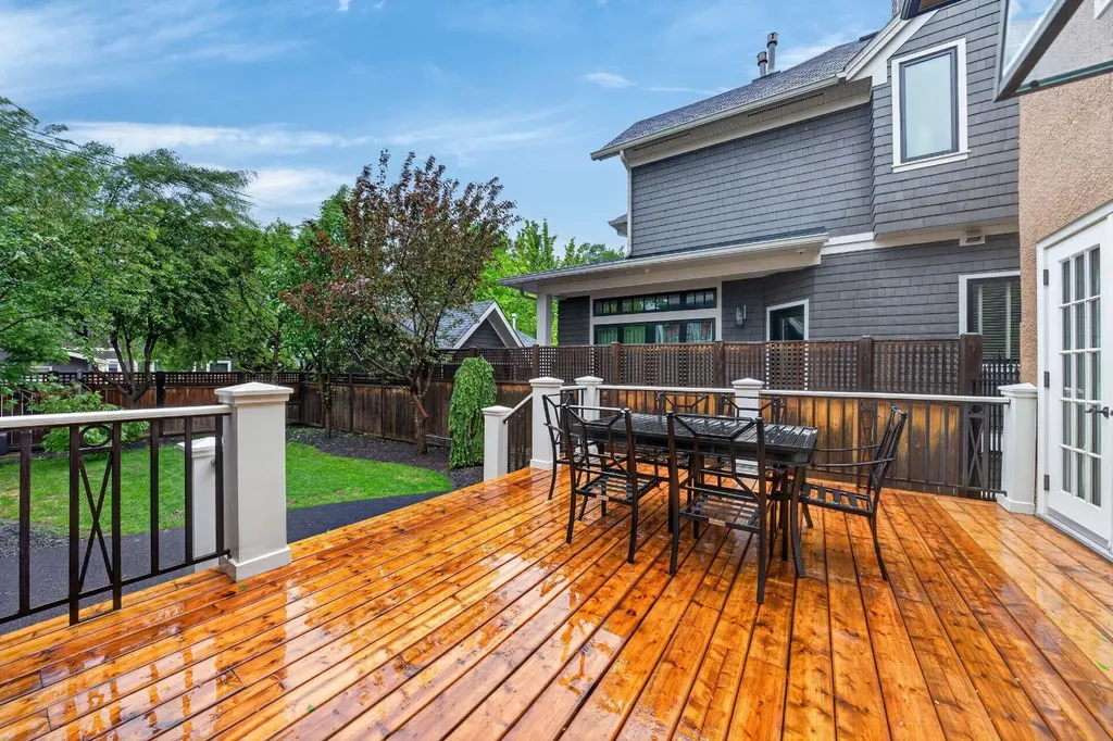 3124 Vercheres Street SW Calgary AB T2T 3R5