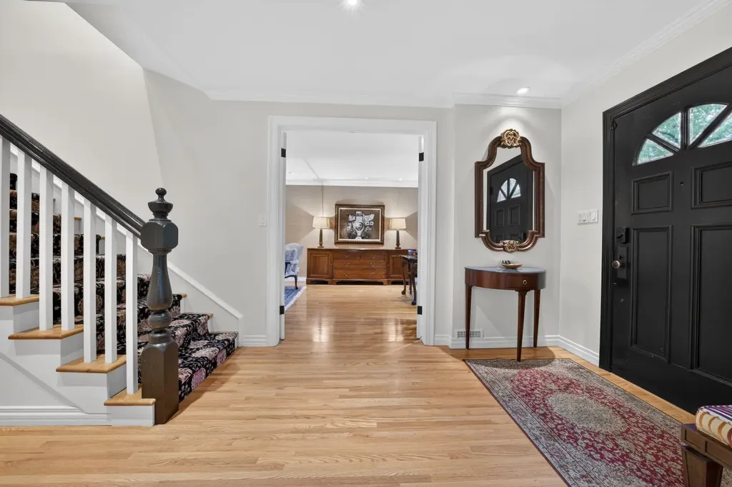 3124 Vercheres Street SW Calgary AB T2T 3R5