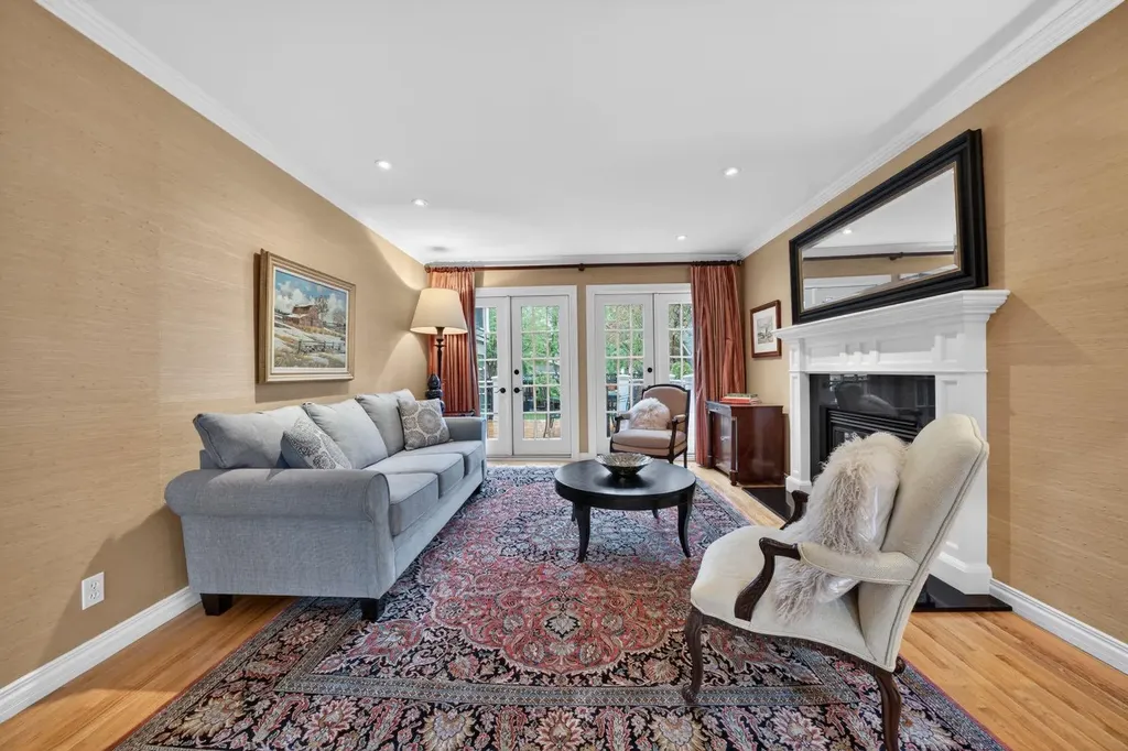 3124 Vercheres Street SW Calgary AB T2T 3R5