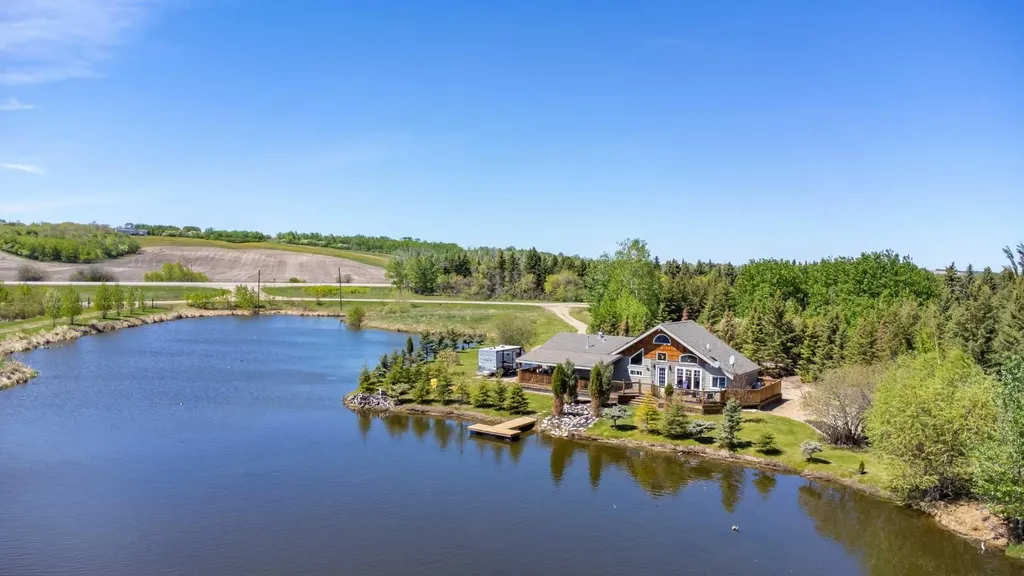 18 Sandpiper Estates Sandy Beach AB T9V 2S1