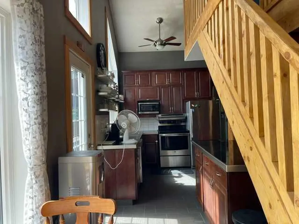 18 Sandpiper Estates Sandy Beach AB T9V 2S1