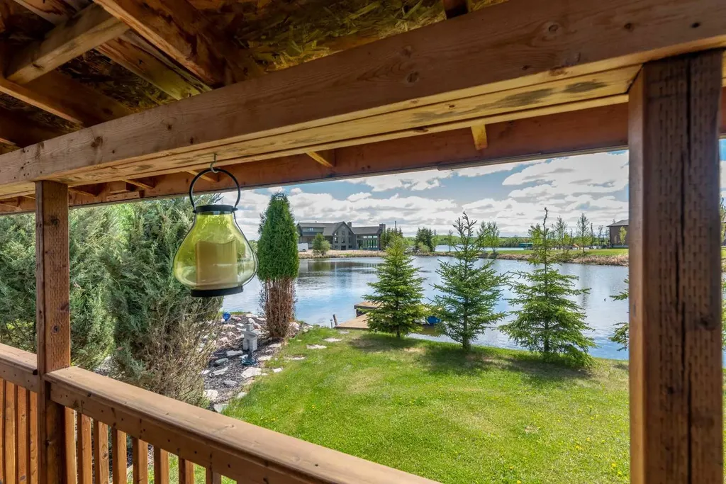18 Sandpiper Estates Sandy Beach AB T9V 2S1