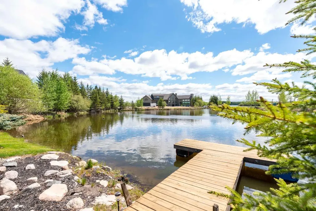 18 Sandpiper Estates Sandy Beach AB T9V 2S1